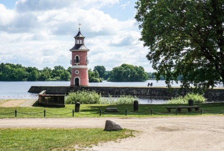 The castle has its own lighthouse. For all the heavy shipping that happens on the lake.